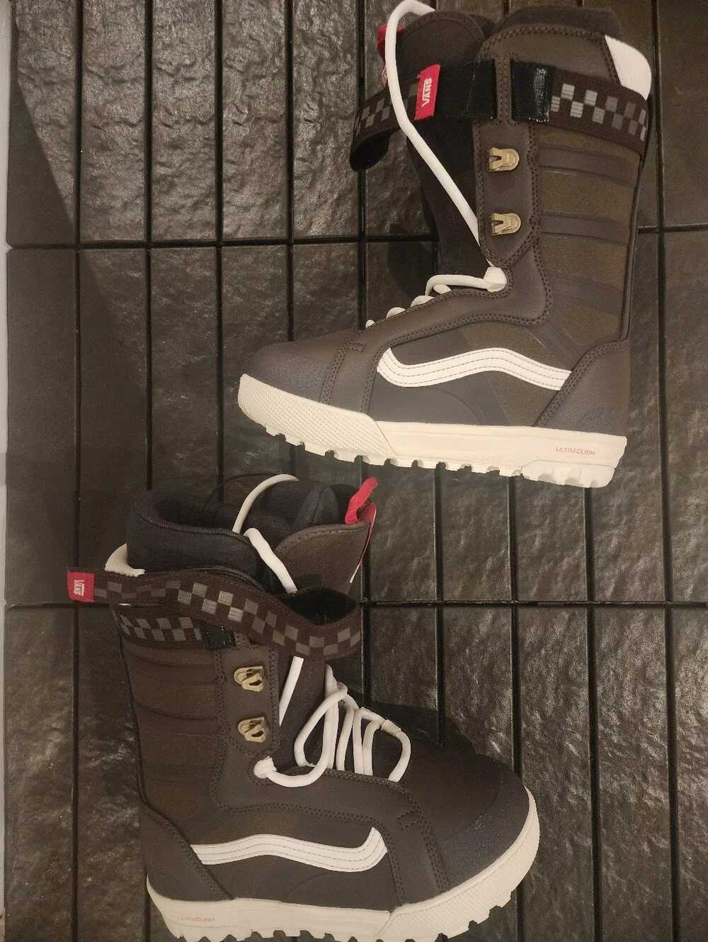 Women's Vans Hi-Standard Pro X Jill Perkins Snowboard Boots
